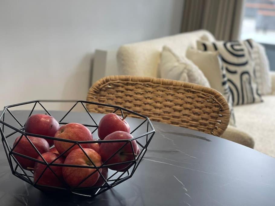 Trendy Apartment In Cardiff Free Parking Bagian luar foto